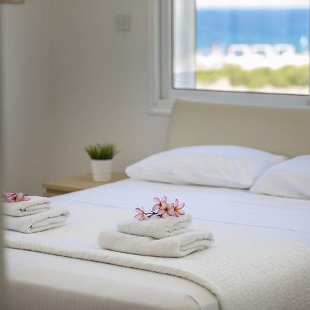 Protaras Villa Sandy Toes พาราลิมนี ภายนอก รูปภาพ